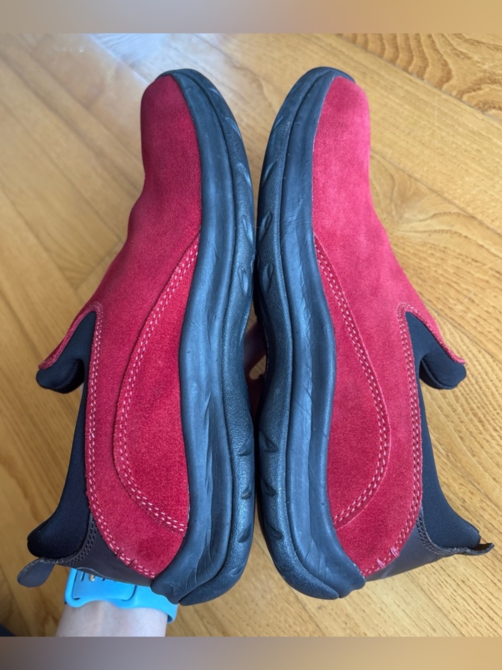 Lands' End Mocs Clogs Shoes Slip-On Red Suede Leather Comfort Womens Size 7.5B - Picture 5 of 12